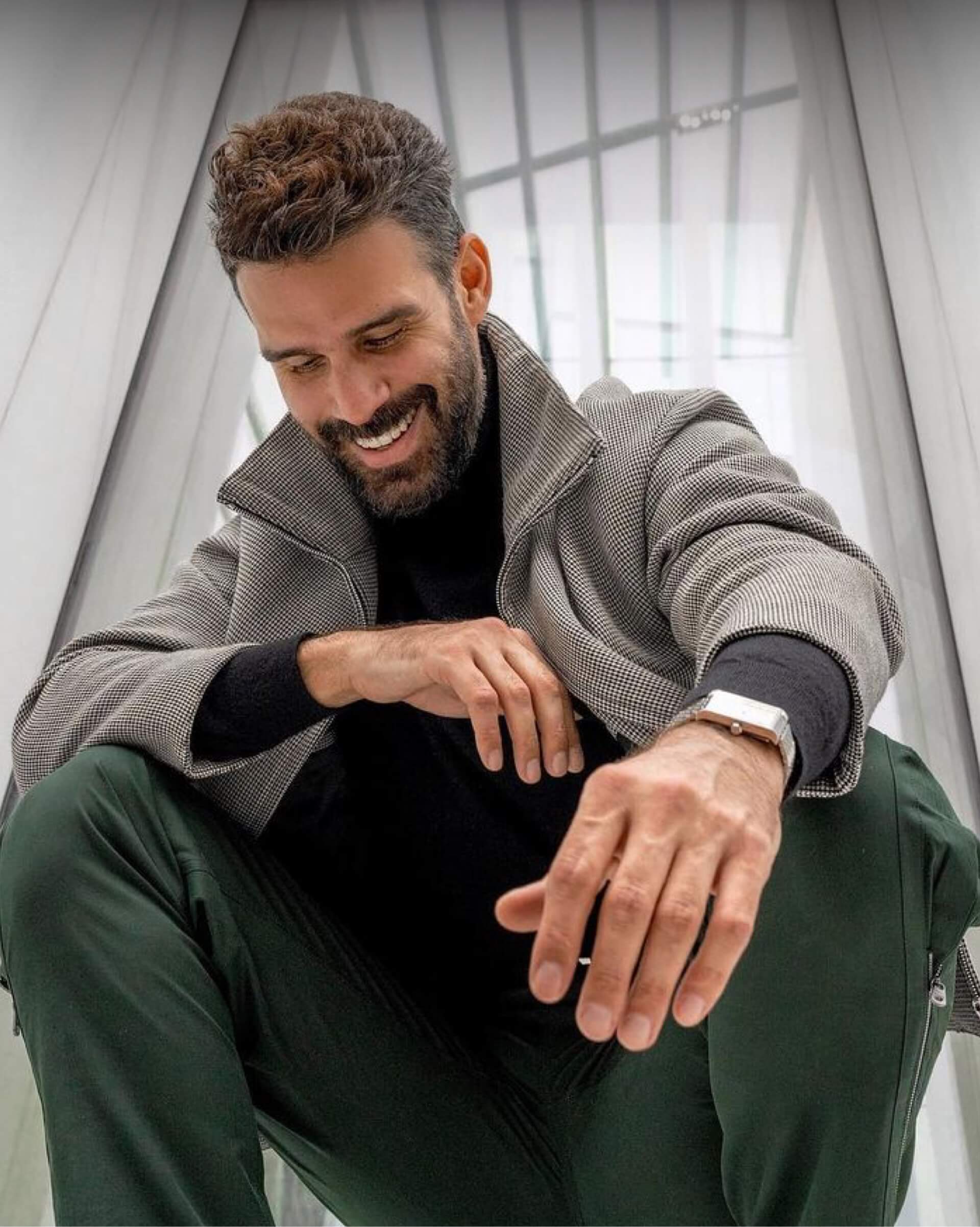 Christian Bendek wears VIEREN Matte White watch