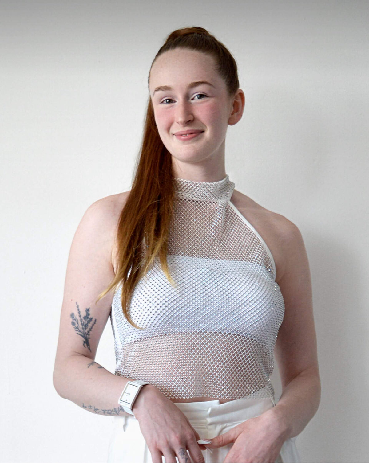 Sarah O'Neill wears VIEREN White Croc leather watch