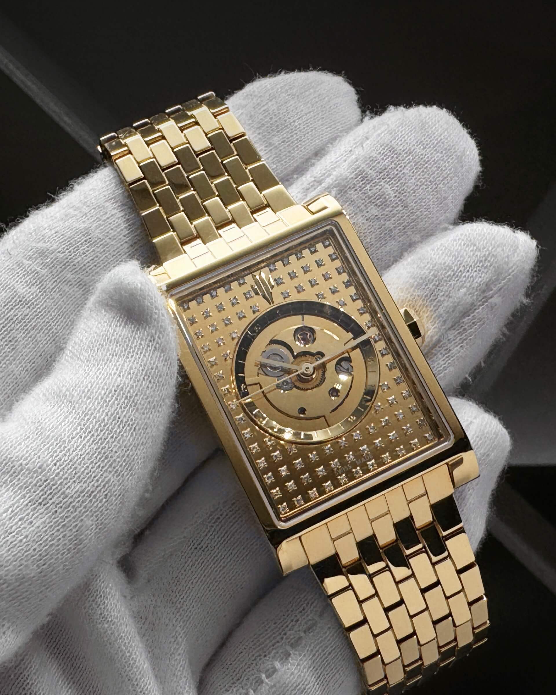 Discover VIEREN: The Art of Luxury Rectangular Watches