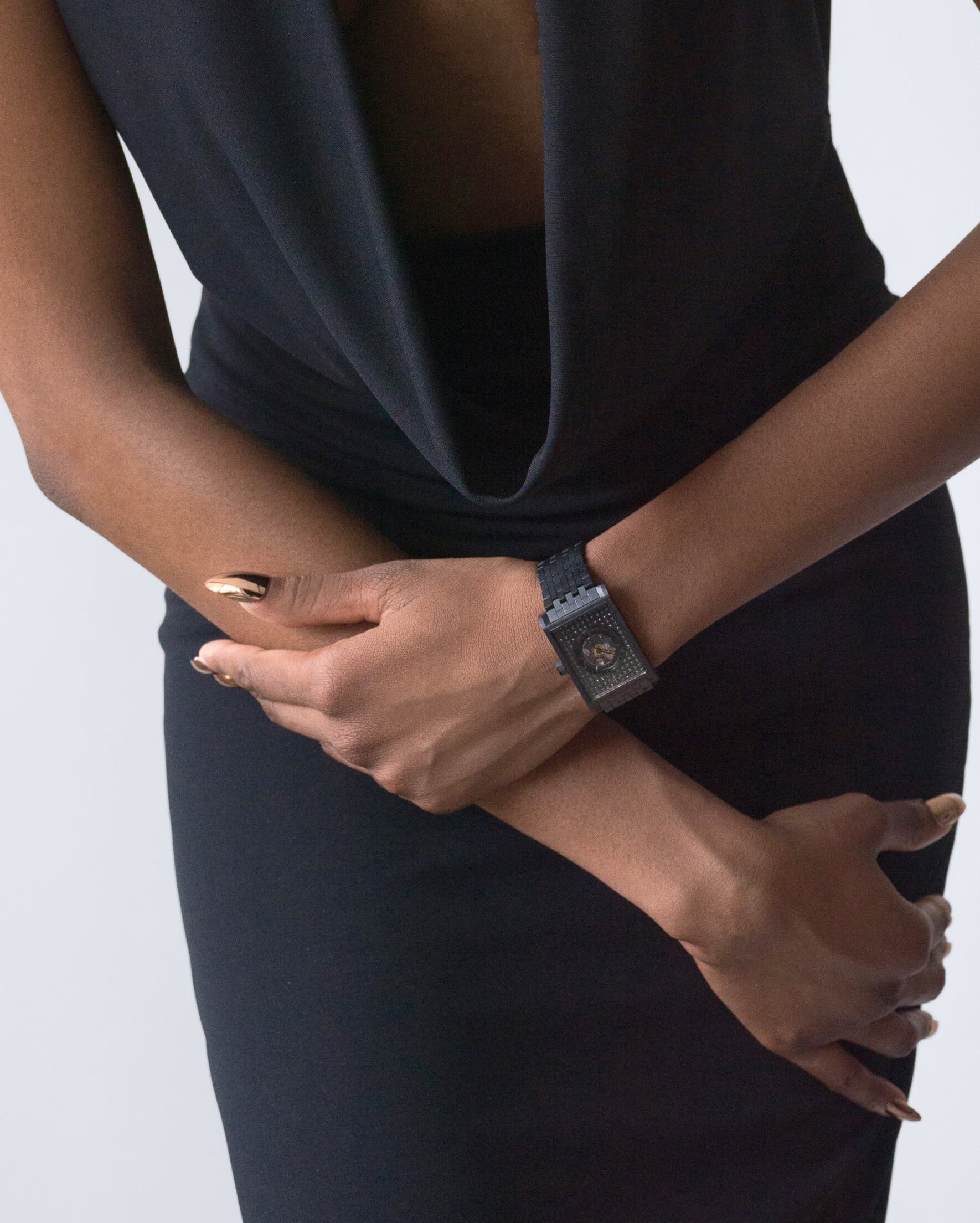 VIEREN Black Stereo Diamond women's watch