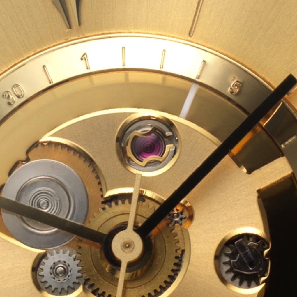 VIEREN Gold Sunray rectangular watch date disc referencing vintage analog speakers