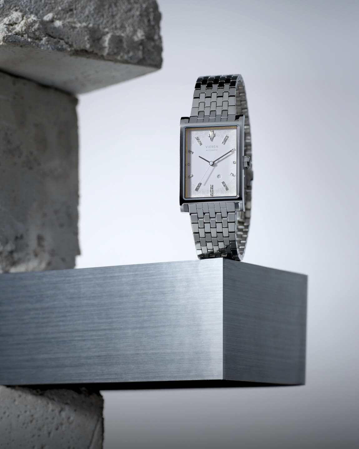 VIEREN White Diamond rectangular watch with natural diamond dial