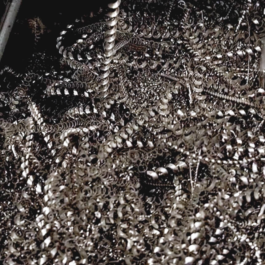 VIEREN recycling 316L stainless steel waste from watch production