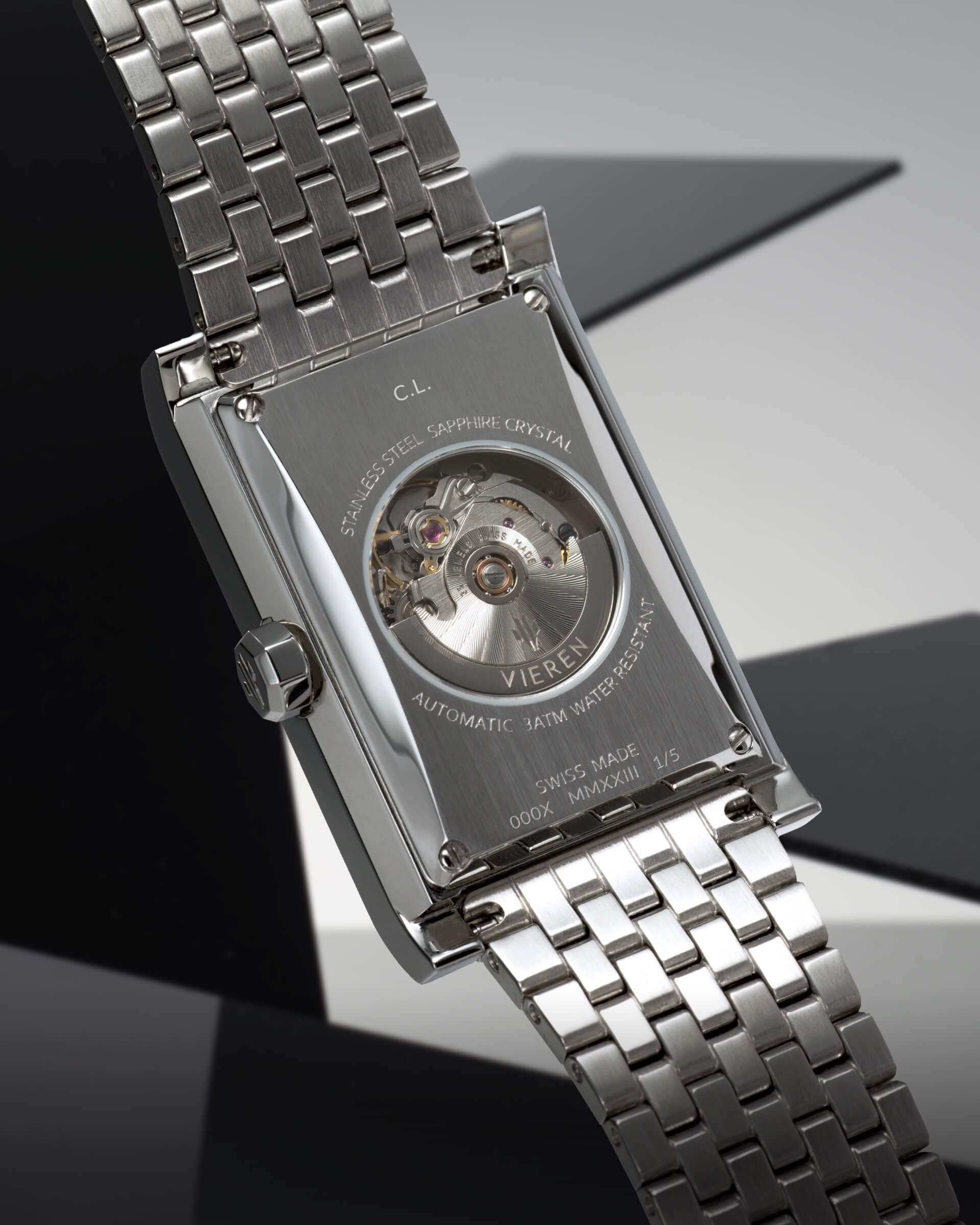VIEREN Steel Stereo Diamond rectangular watch caseback with personalized engraving