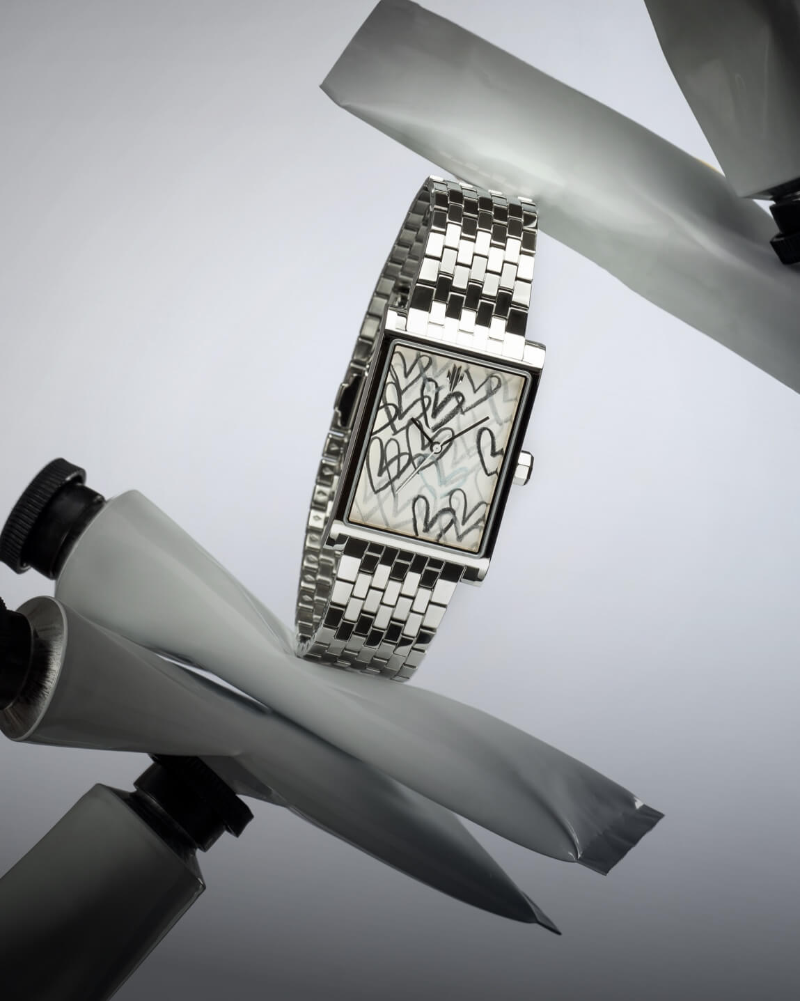 VIEREN x James Goldcrown Swiss Made automatic watch with hand-painted Bleeding Hearts dial