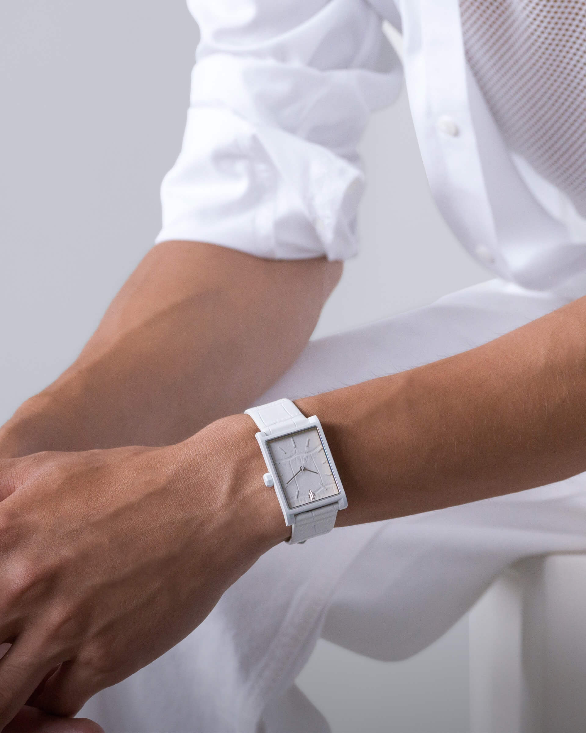 VIEREN White Croc Leather men's rectangular watch