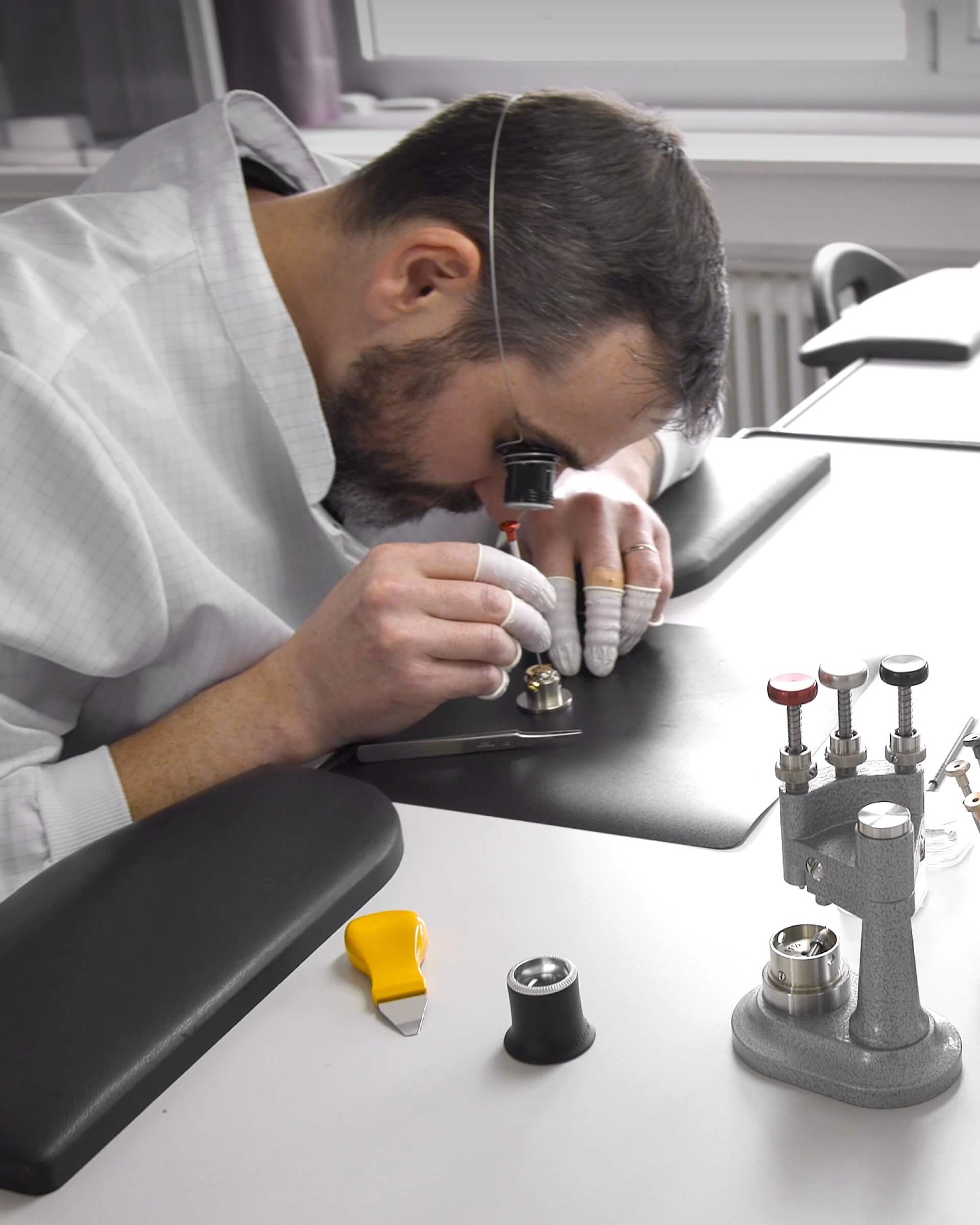 Nº4 Handcrafted: Making of VIEREN Watches