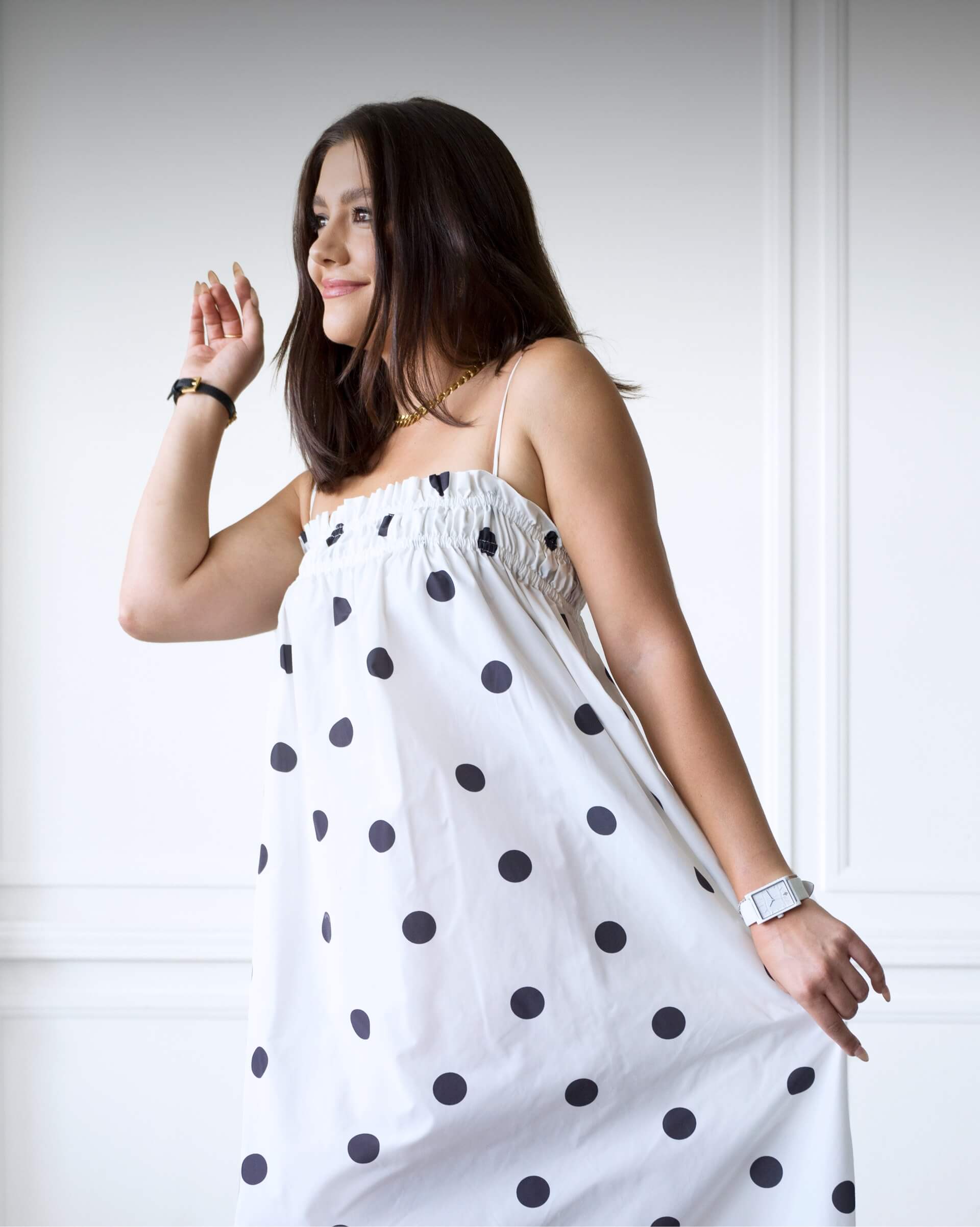Ana Golja wears VIEREN White Diamond watch