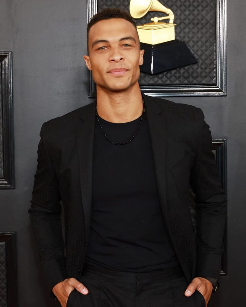Dale Moss wearing VIEREN Black Diamond men's rectangular watch at the Grammys