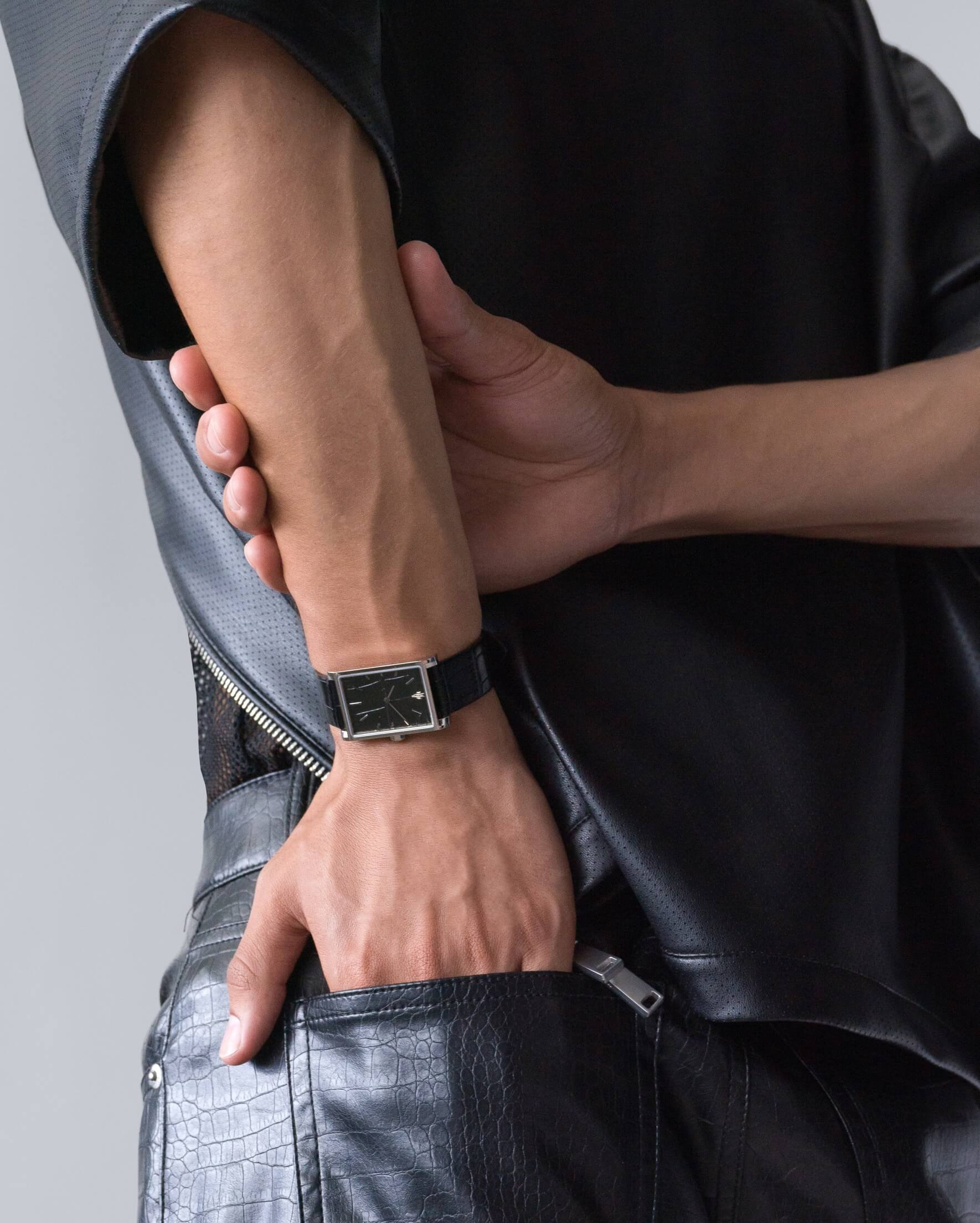 VIEREN Black Croc Leather men's watch