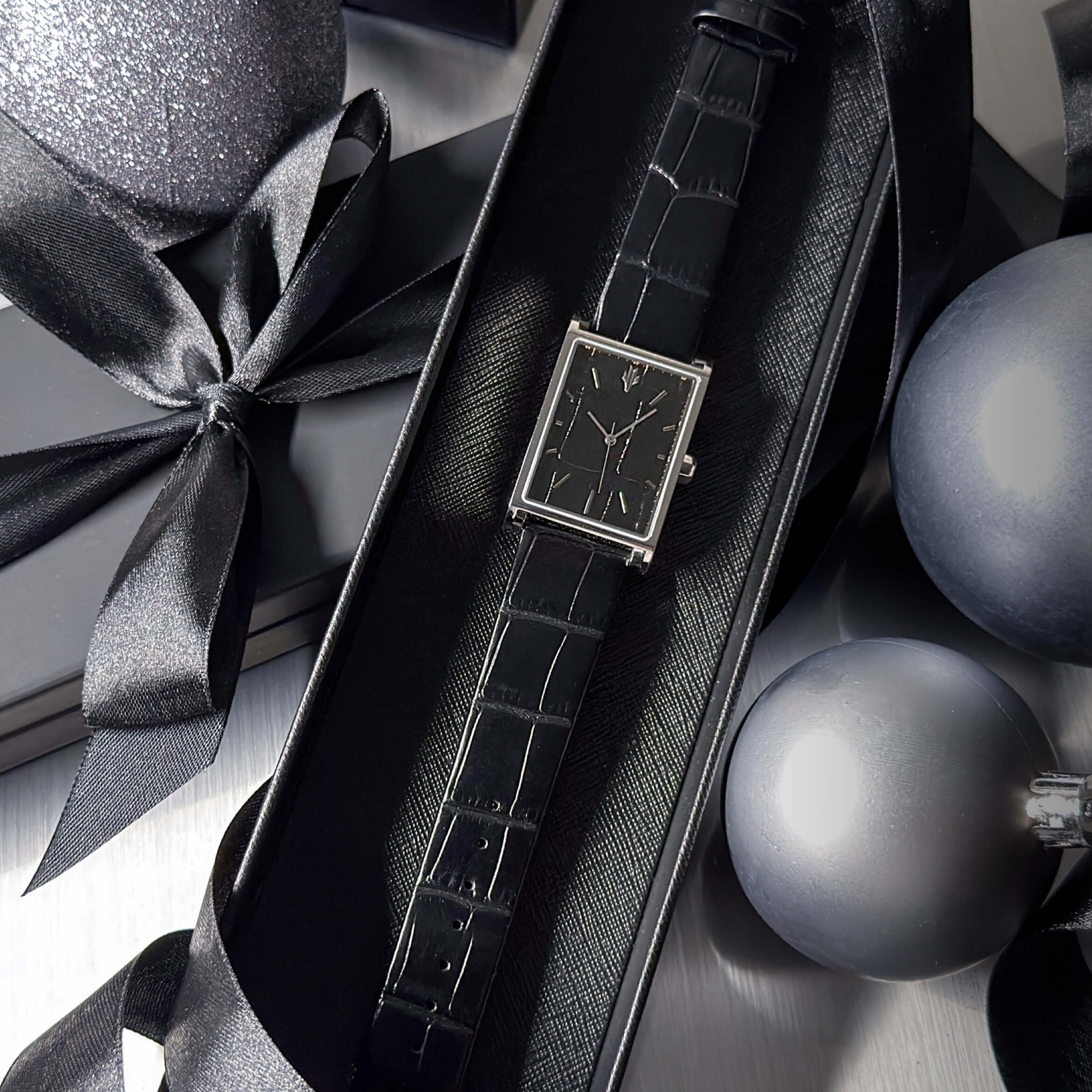 VIEREN Black Croc Leather rectangular watch holiday gift