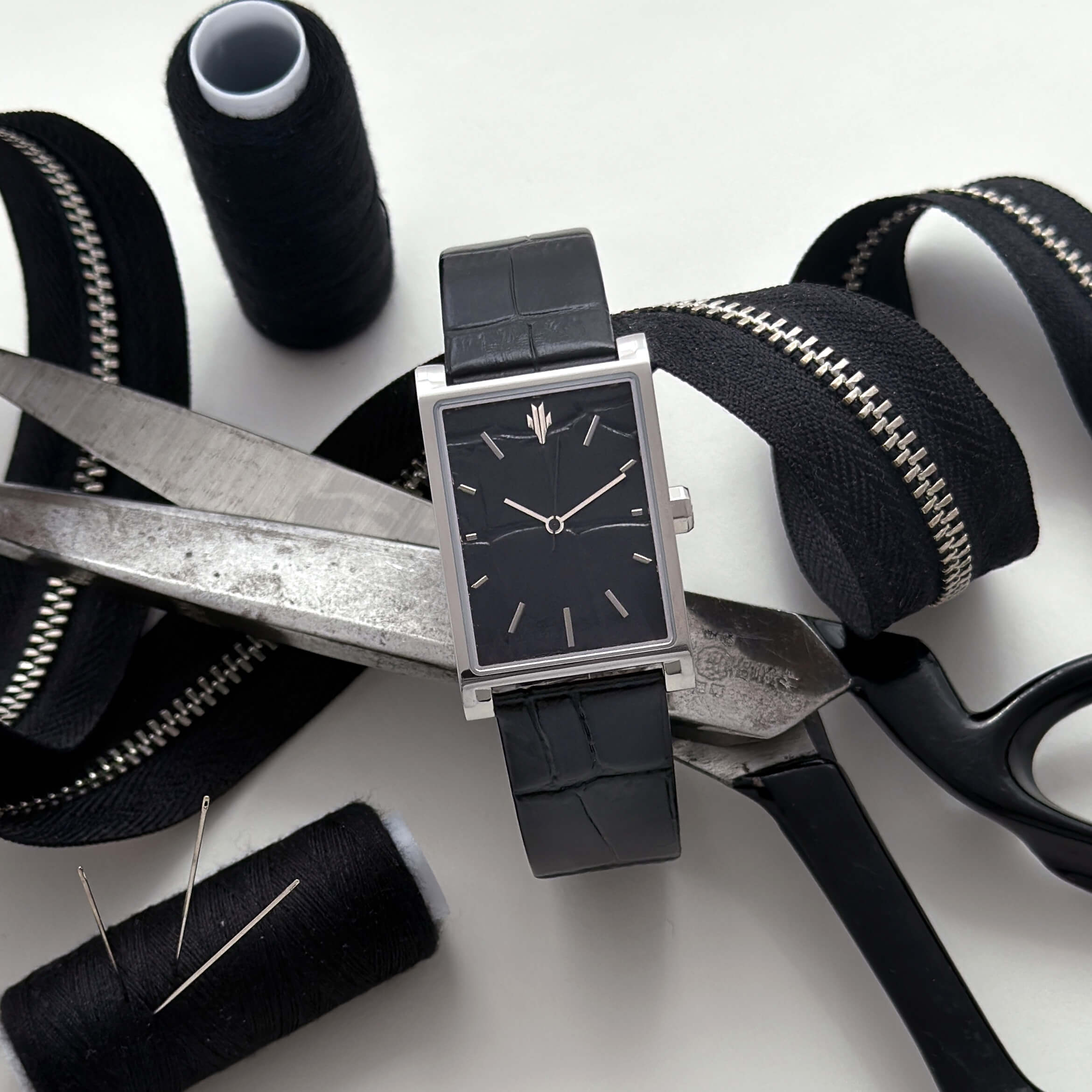 VIEREN Black Croc Leather rectangular watch Mother's Day gift