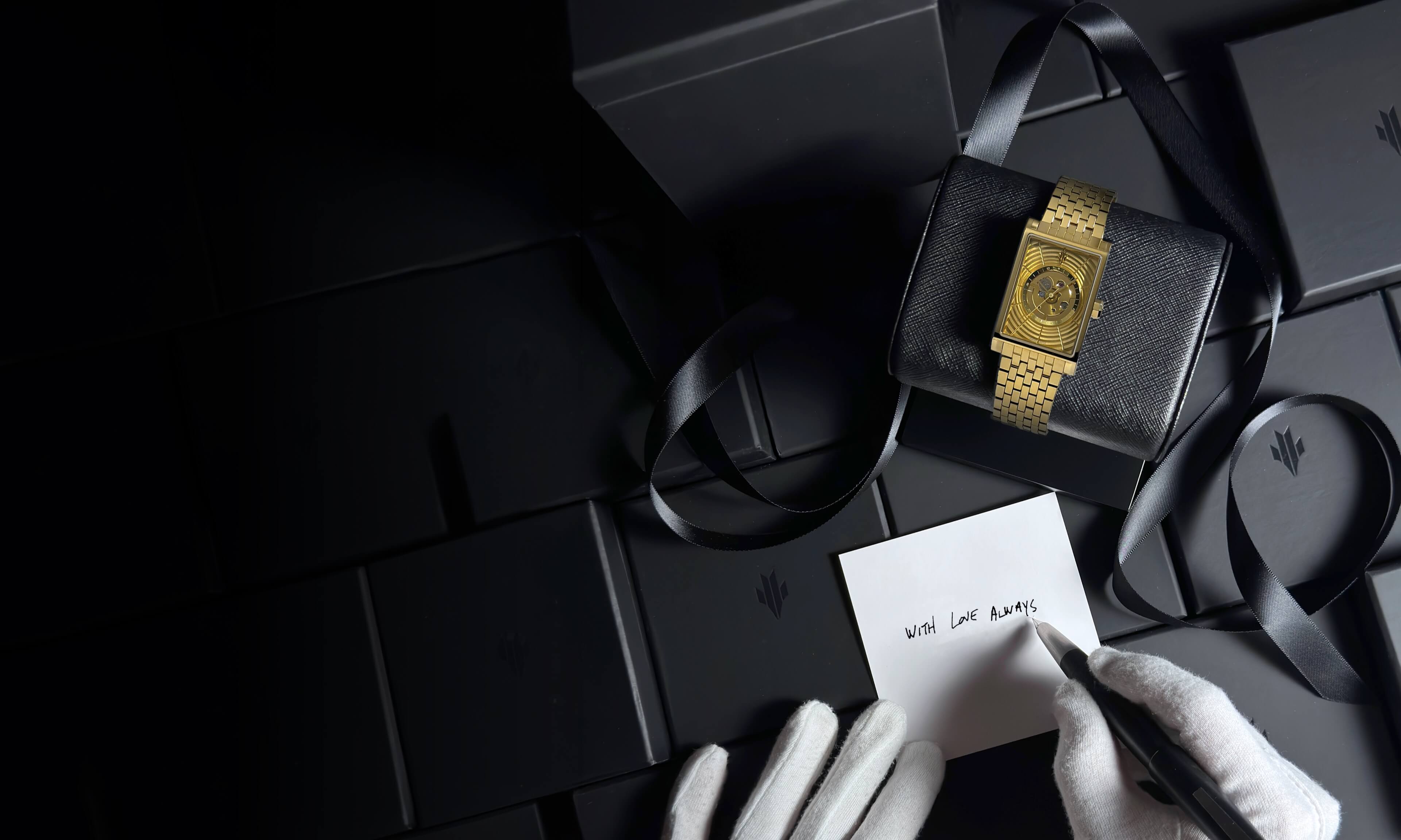 VIEREN gold rectangular watch gift set with luxury packaging and display stand