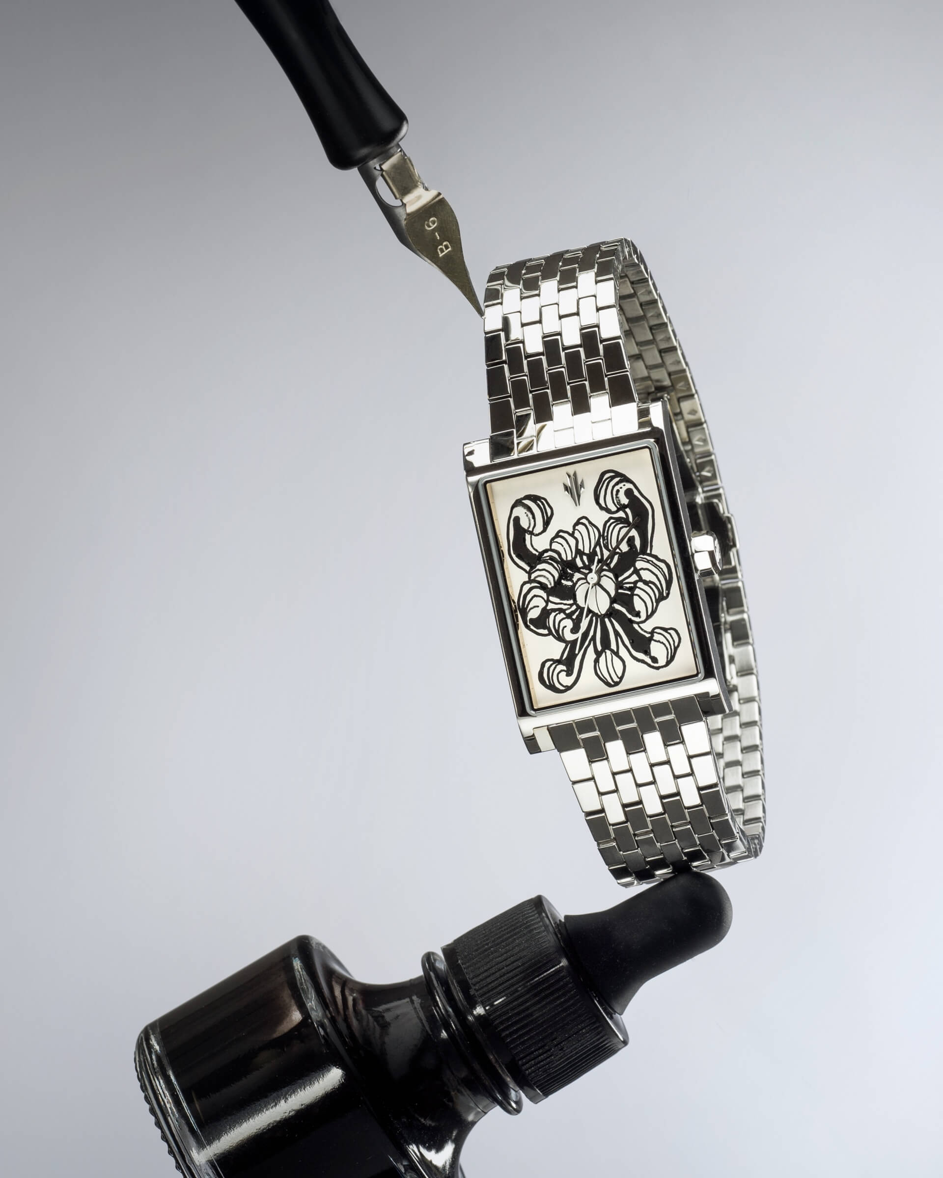 VIEREN x Kelly Violet rectangular watch from a one-of-one artist edition
