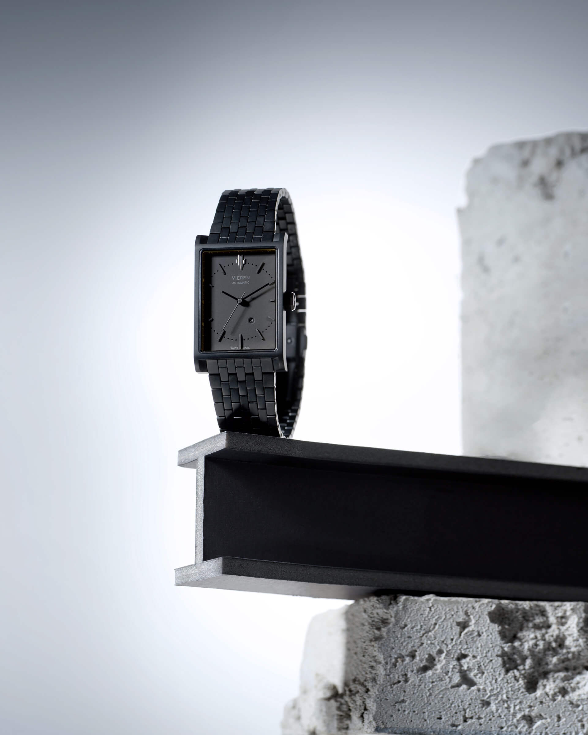 VIEREN Matte Black rectangular watch inspired by modernist architecture design
