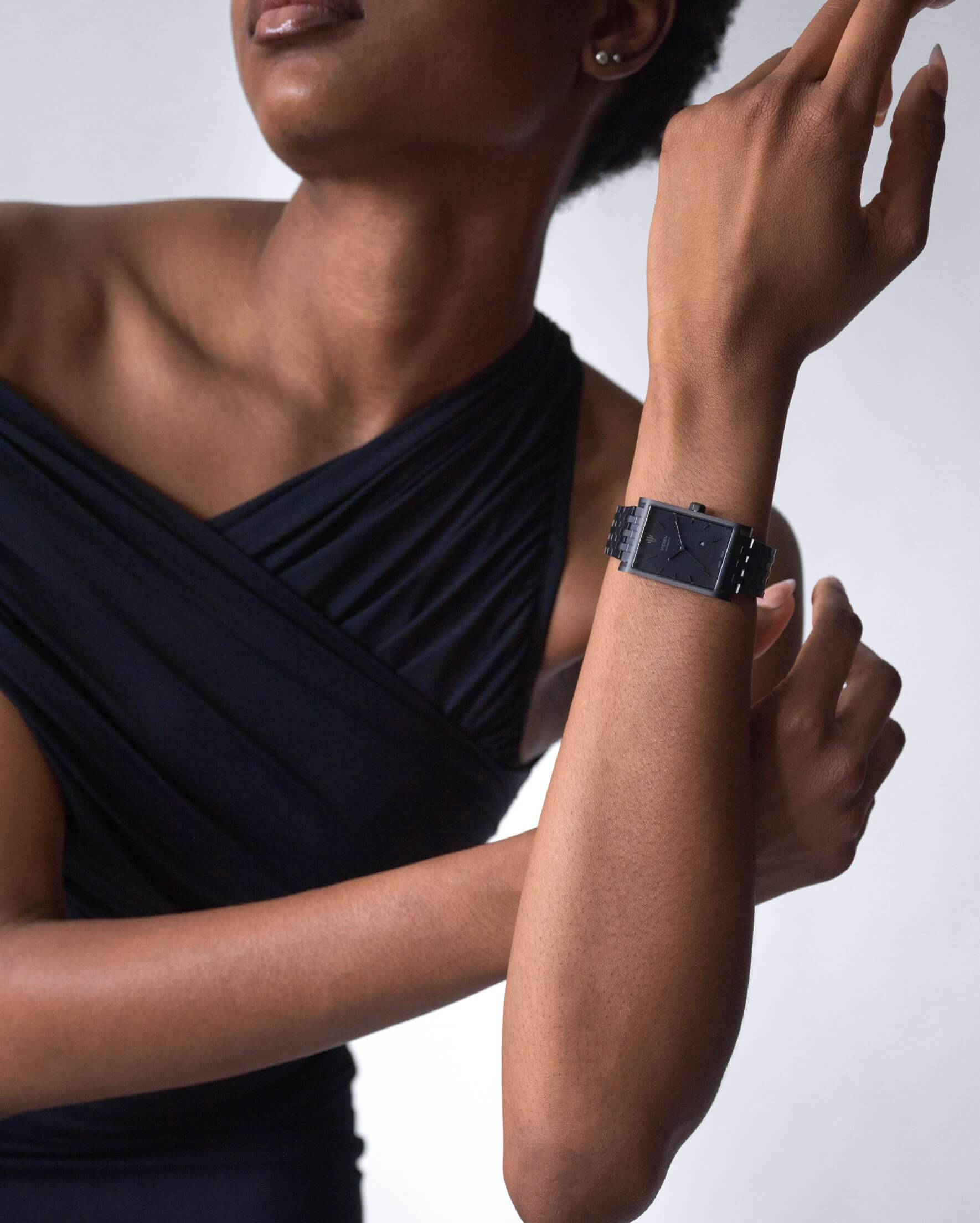 VIEREN Matte Black women's watch