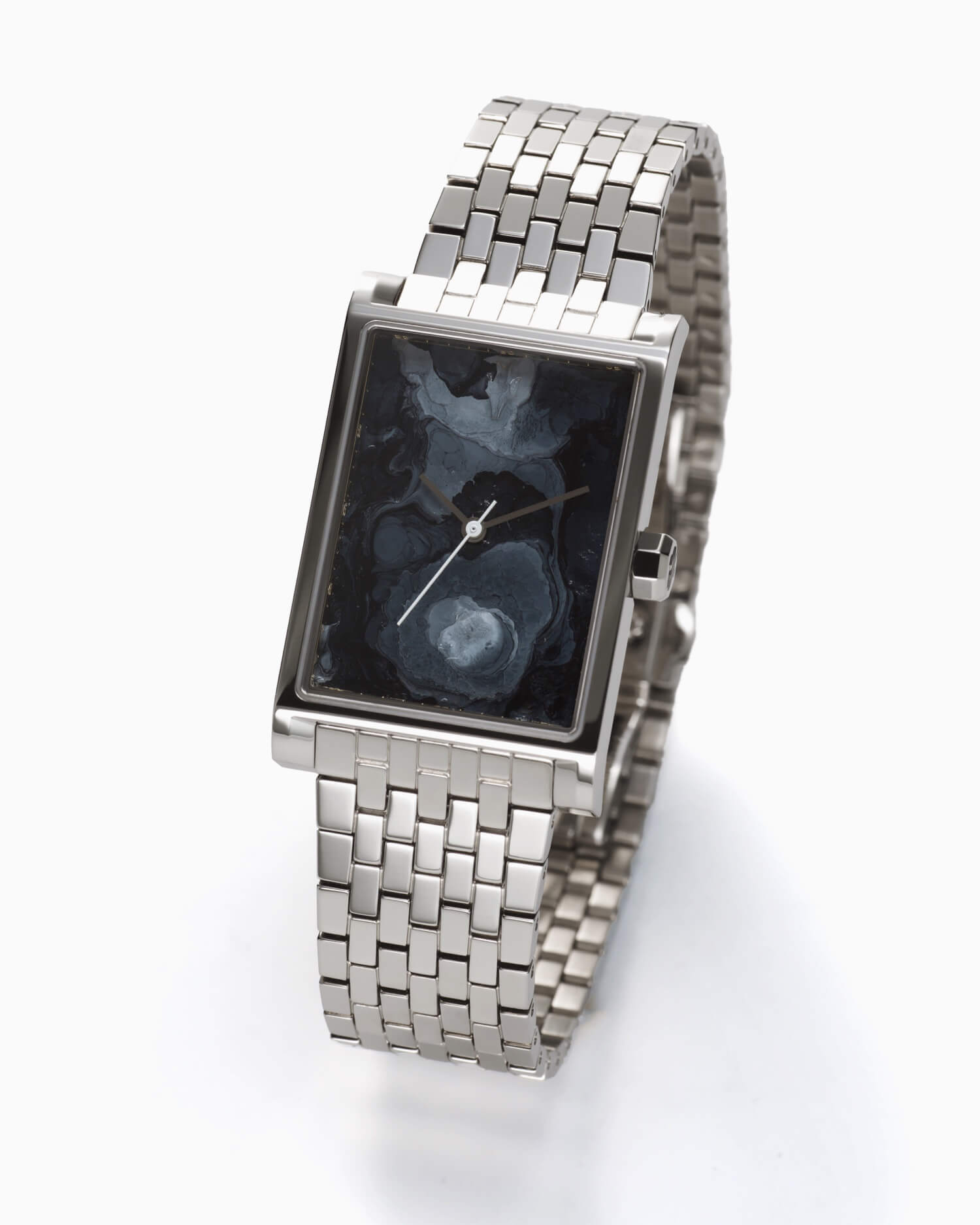 VIEREN x Cosmodernism rectangular watch angled view