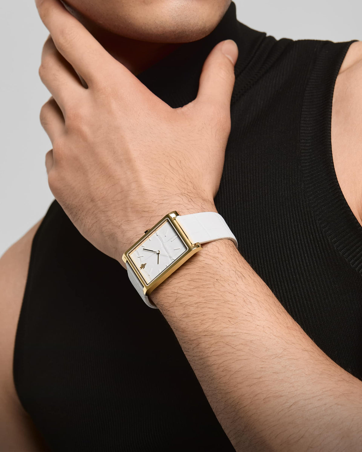 VIEREN Gold White Croc leather men's gold rectangular watch with black shirt