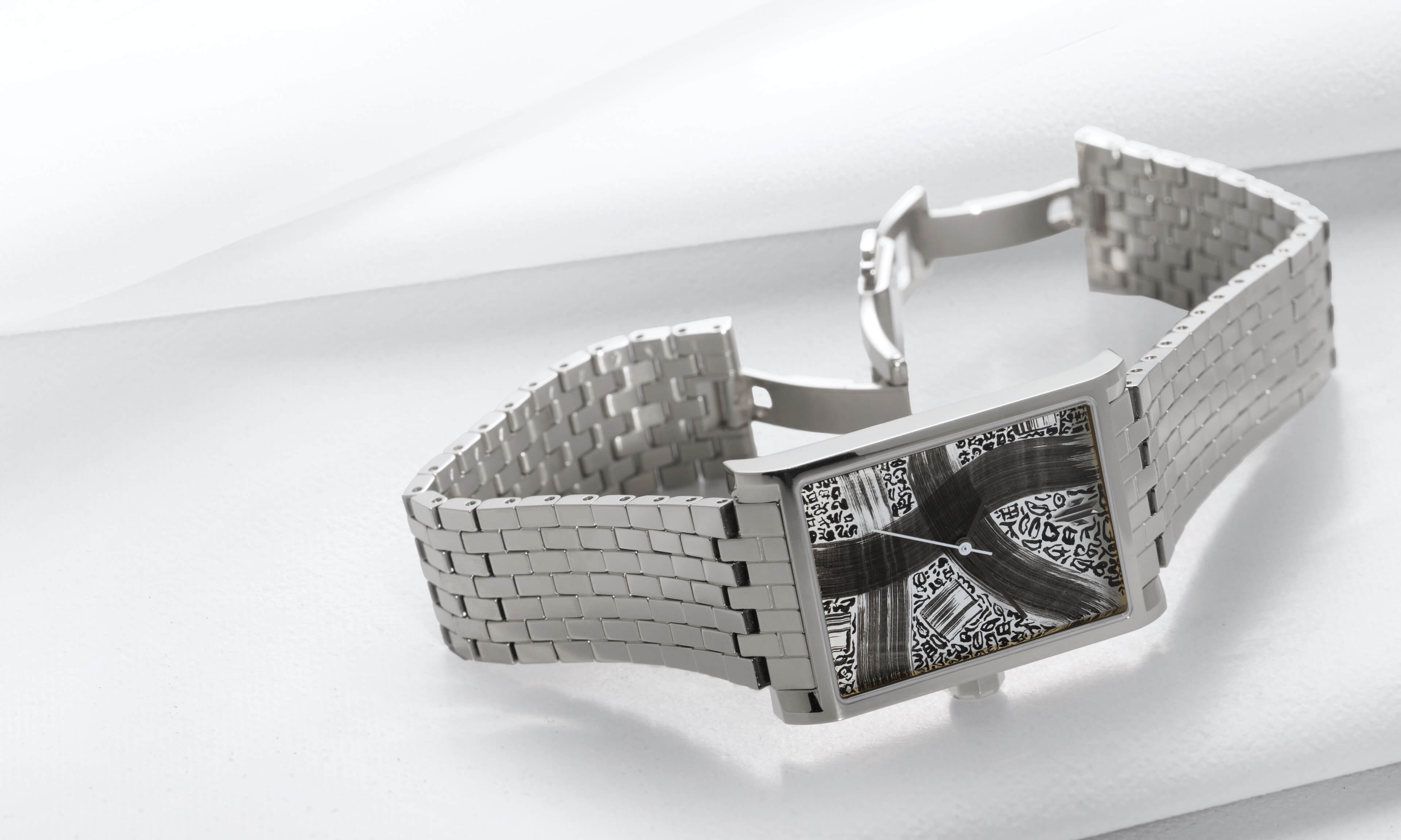 VIEREN x Roberta Boffo rectangular watch case dimensions 41.5 mm x 27 mm x 9.2 mm