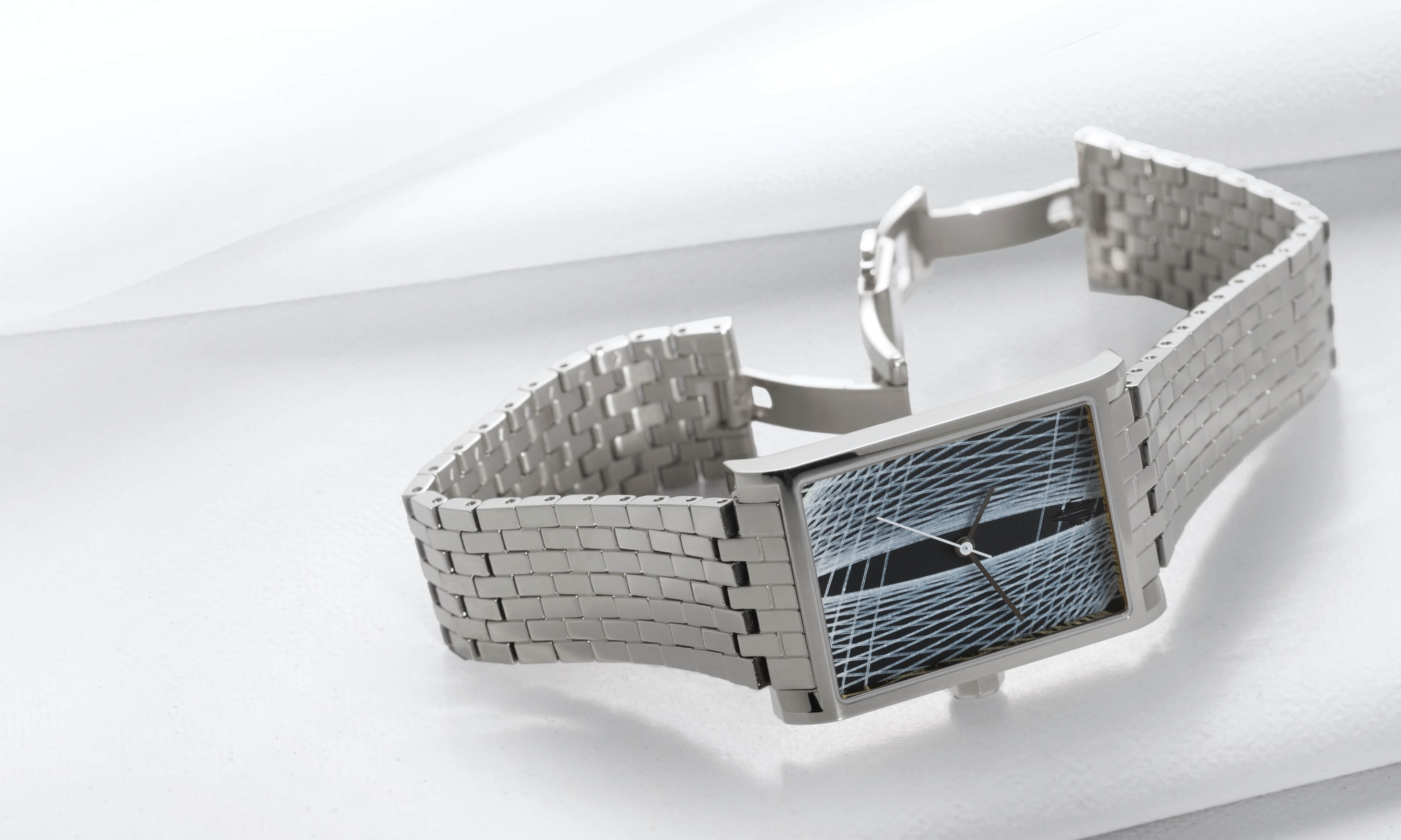 VIEREN x Sébastien Preschoux rectangular watch case dimensions 41.5 mm x 27 mm x 9.2 mm