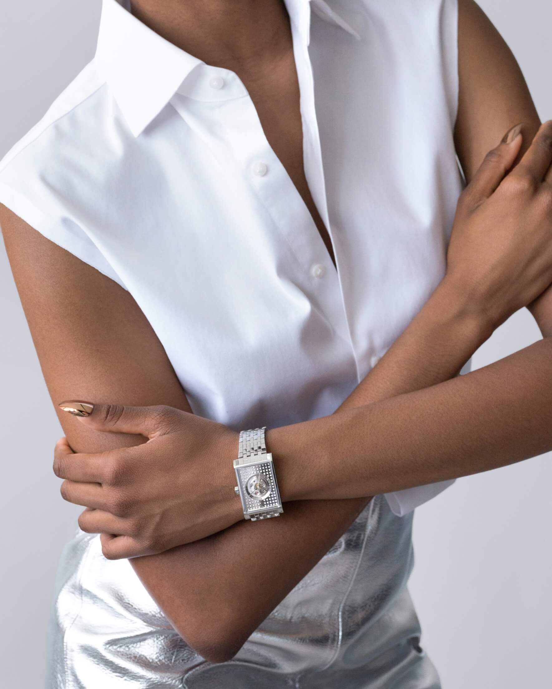 VIEREN Steel Stereo Diamond women's silver watch styled with a silver skirt