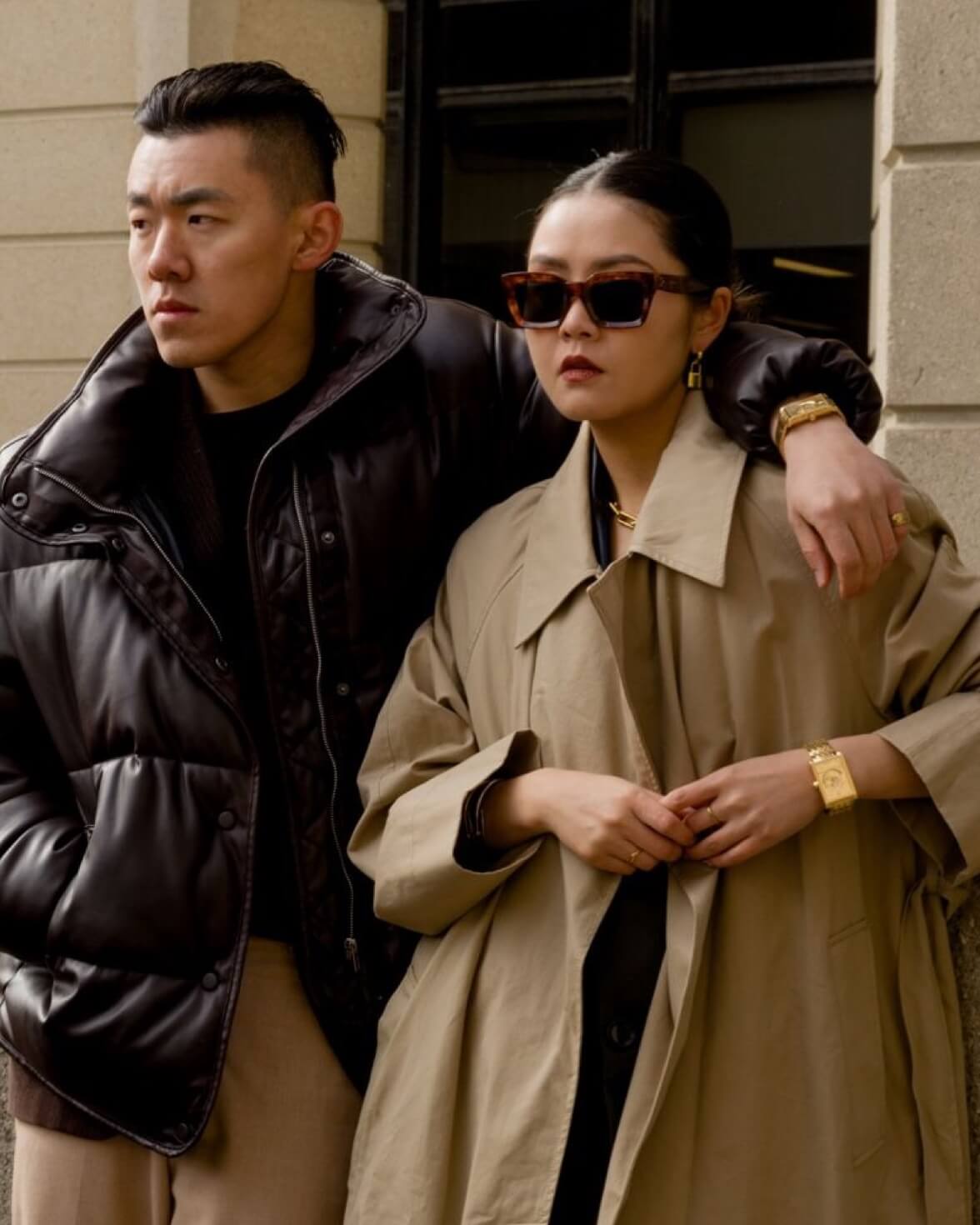 Yuki Zhao and Jia Zhang wearing the VIEREN Gold Sunray watch